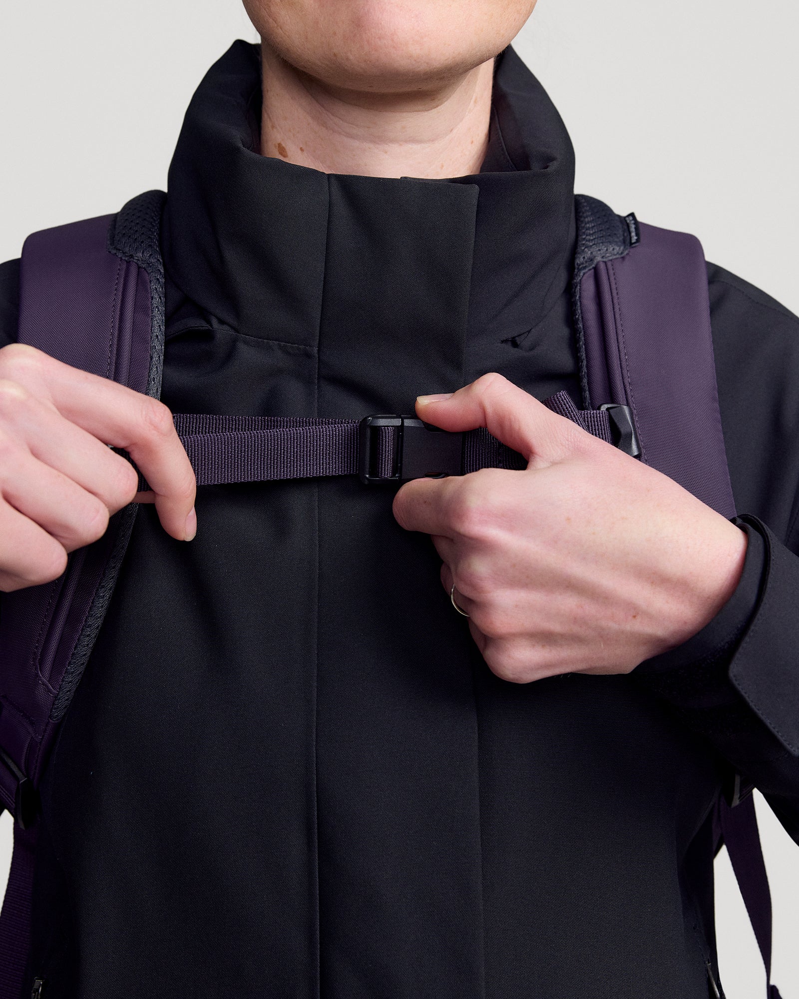 Axon Everyday Backpack - Berry/Orbit - Image 8